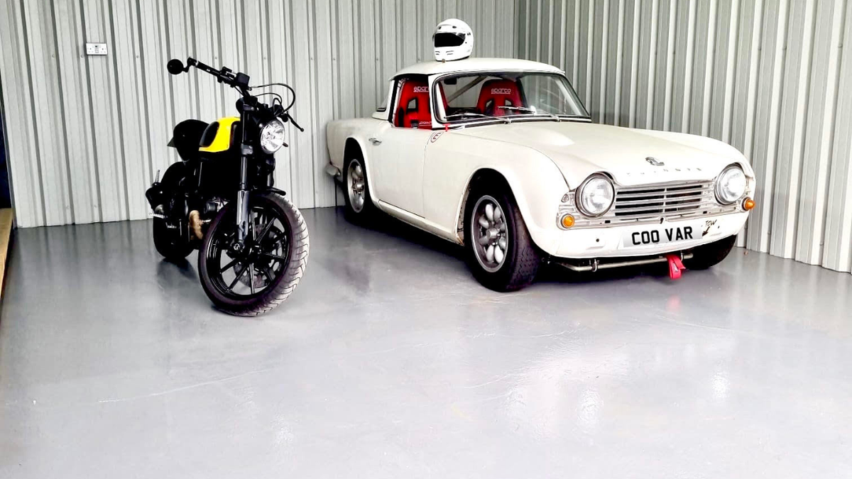 Case Study: Garage Floor Refurbishment Using Coo-Var Acid Etch, Proseal & Profloor Plus